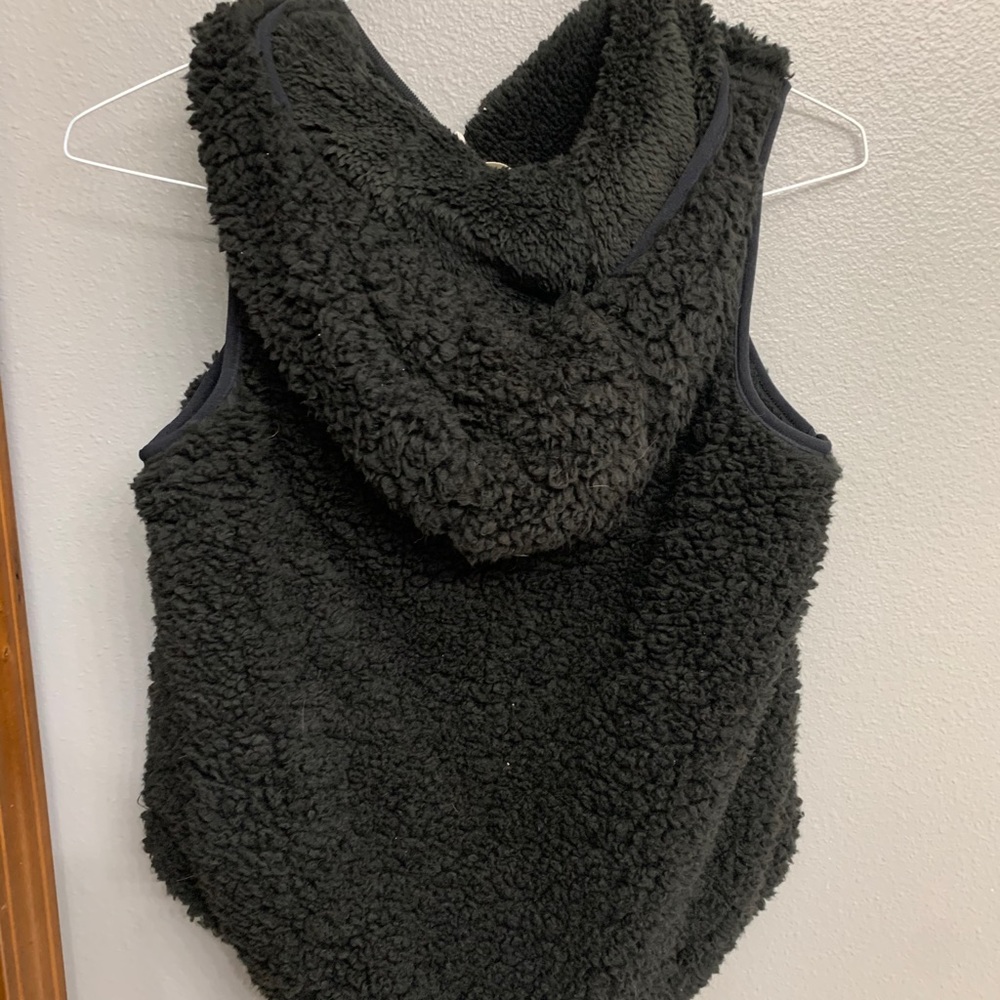 FLUFFY VEST - Picture 2 of 2
